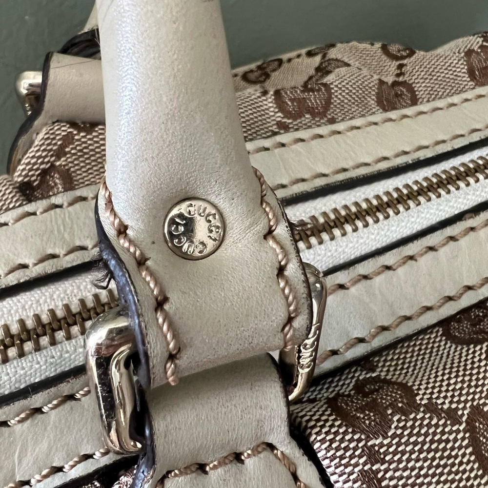 Authentic Gucci Handbag - Picture 4 of 12